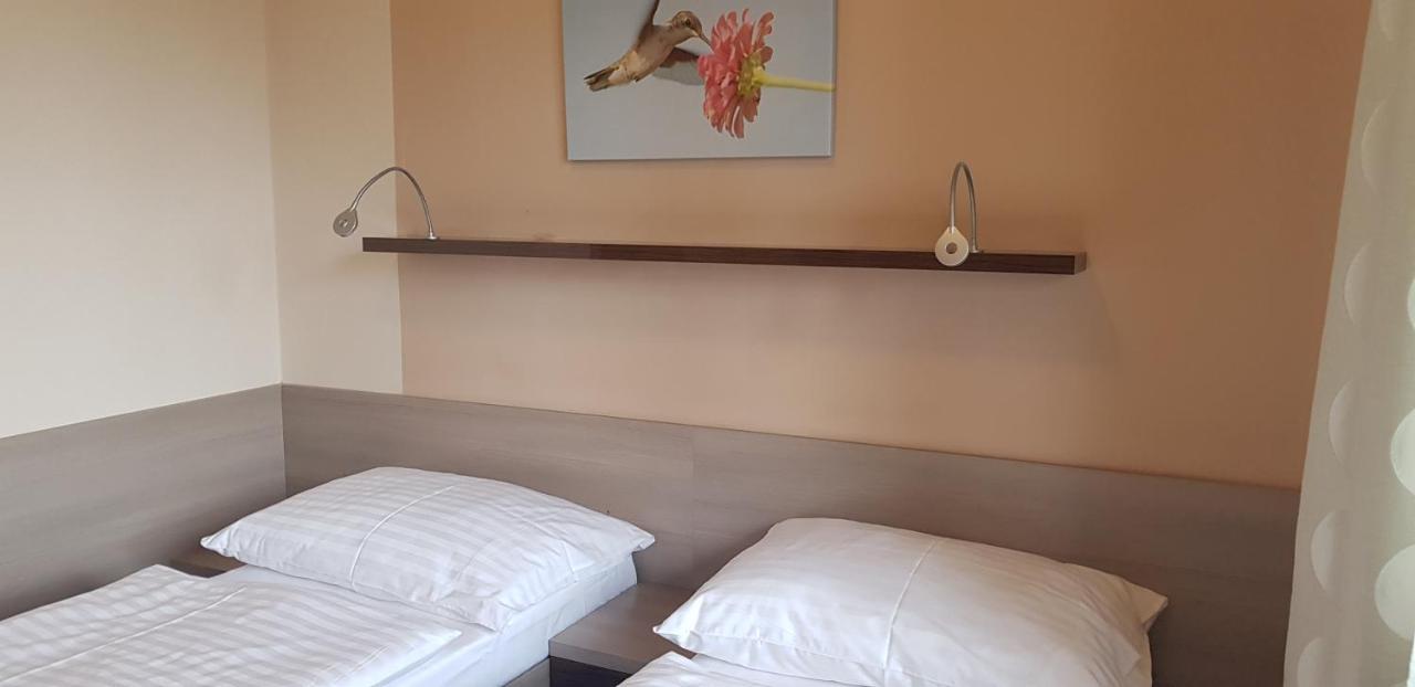 Sporthotel Kácov Kültér fotó