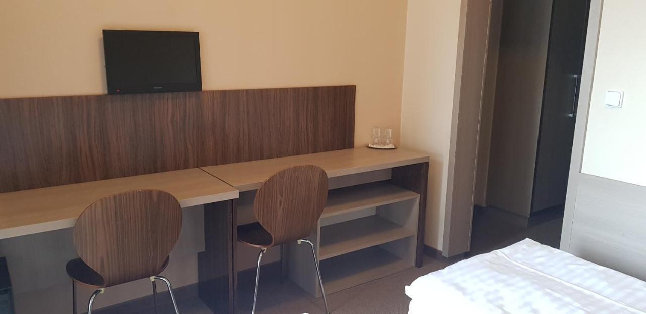 Sporthotel Kácov Kültér fotó
